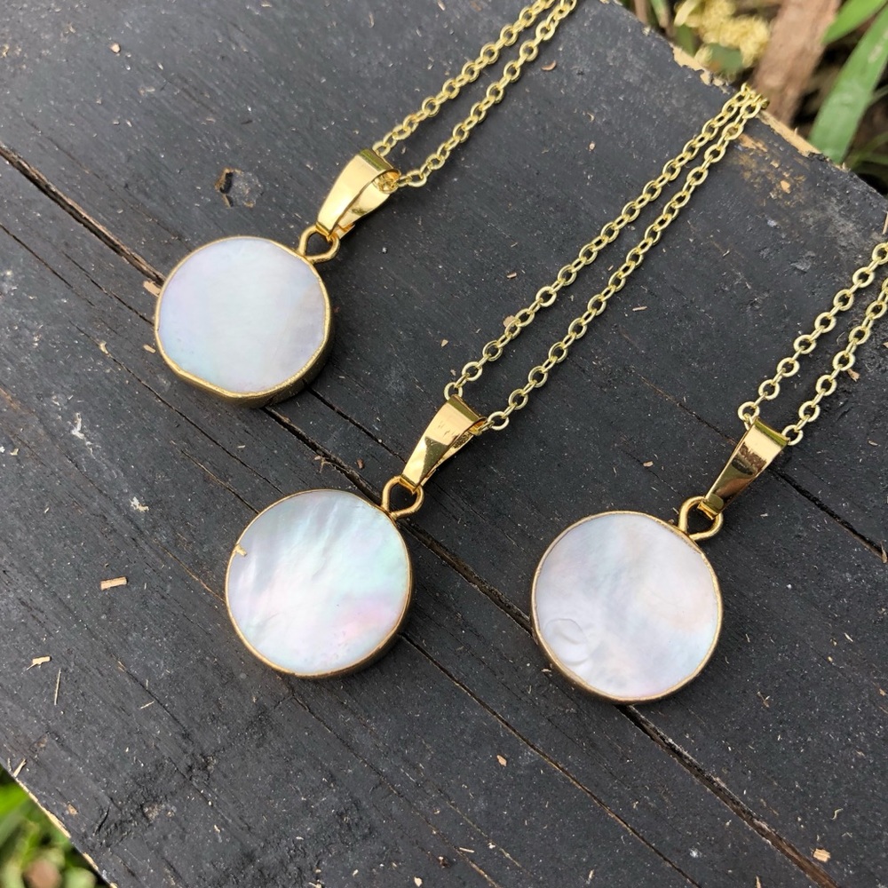 Natural shell, 14K gold mother of pearl necklace